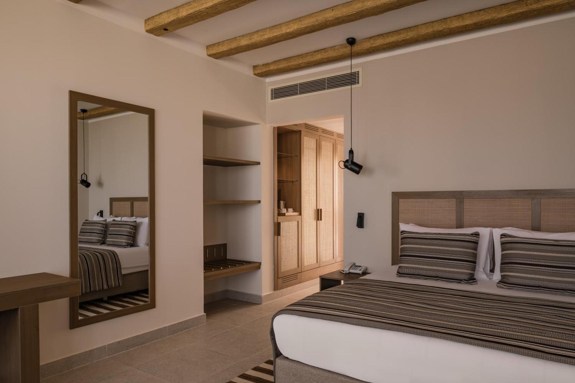 Szálloda Jaz Elite Riviera